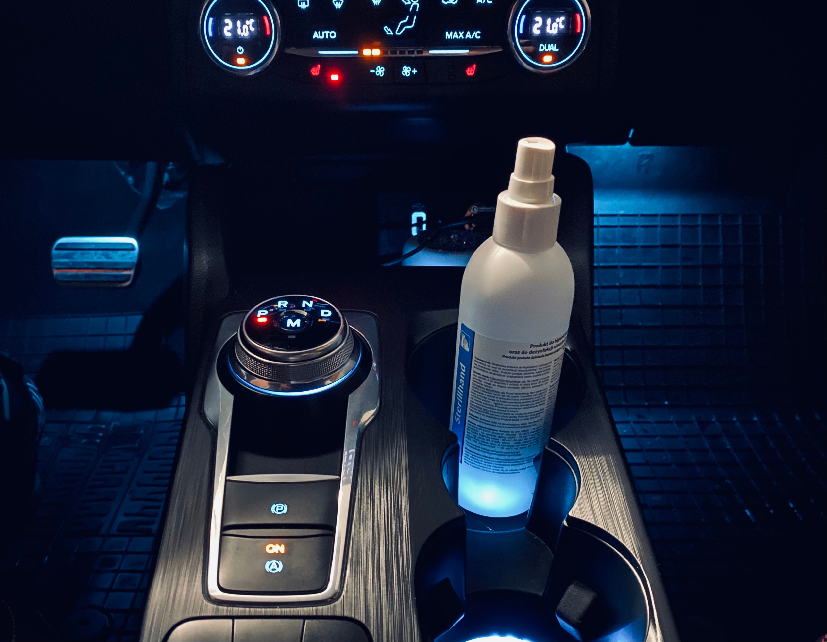 ZESTAW OŚWIETLENIA NASTROJOWEGO NÓG PRZEDNICH (ICE-BLUE) - FOCUS MK4/4.5