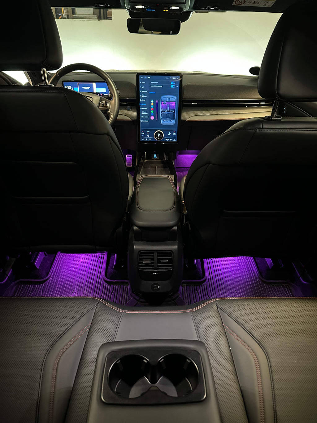 DAS UMGEBUNGSLICHT-SET FÜR DEN HINTEREN FUSSRAUM - FORD FOCUS MK4/4.5