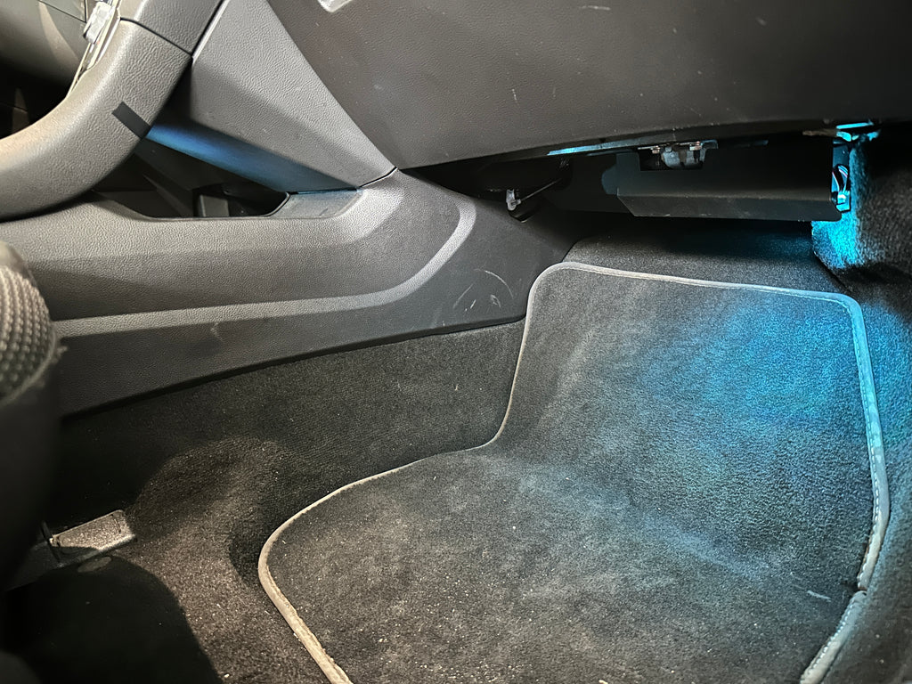 Fußraumbeleuchtungsset in einfarbiger Farbe (Eisblau) für Vorder- und Hinterachse - Mondeo MK5