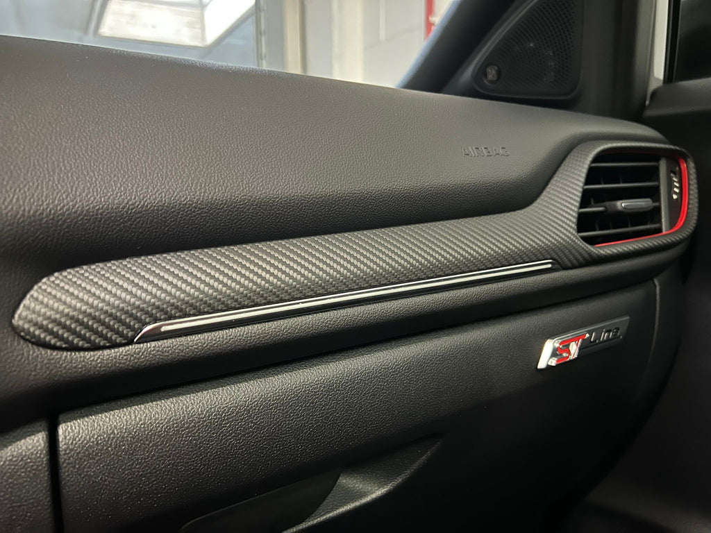 DAS AMBIENT-LED-STREIFENSET FÜR DAS ARMATURENBRETT - PUMA MK2
