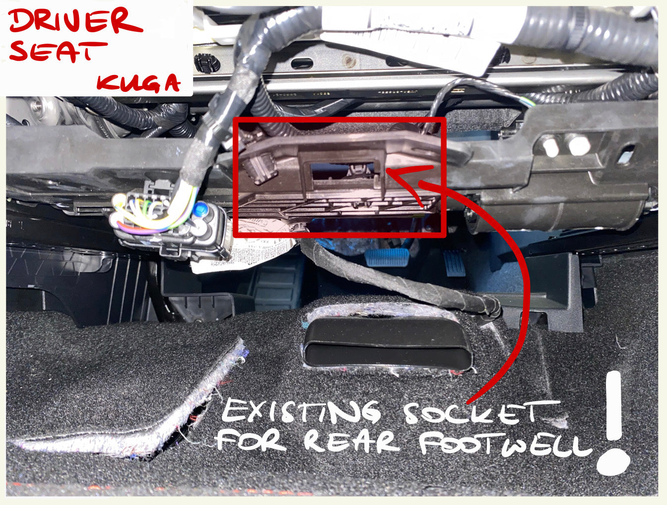 DAS SET AMBIENT LIGHTS FÜR DEN HINTEREN FUSSRAUM - FORD KUGA MK3